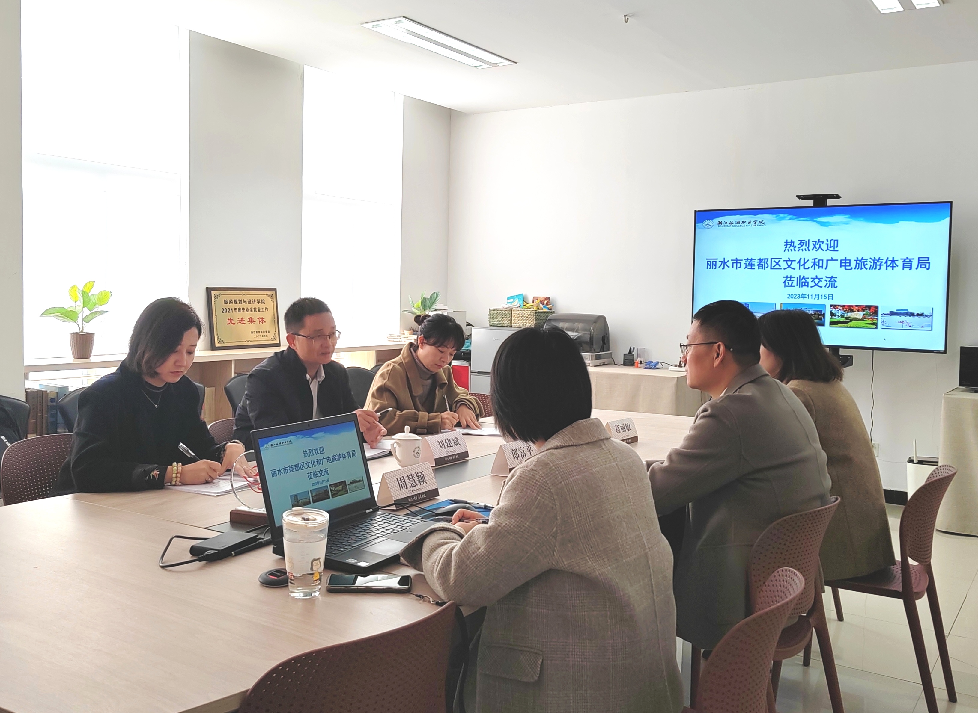 81c6d0c4e5981c3fff83d35af324171.jpg 81c6d0c4e5981c3fff83d35af324171.jpg