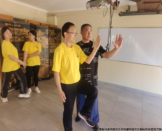 图片2.png 图片2.png