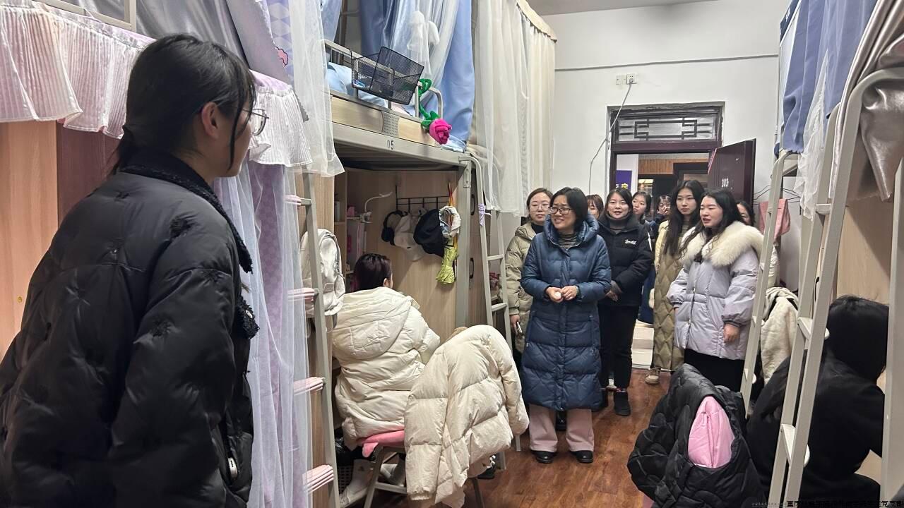 图片二.jpg 图片二.jpg