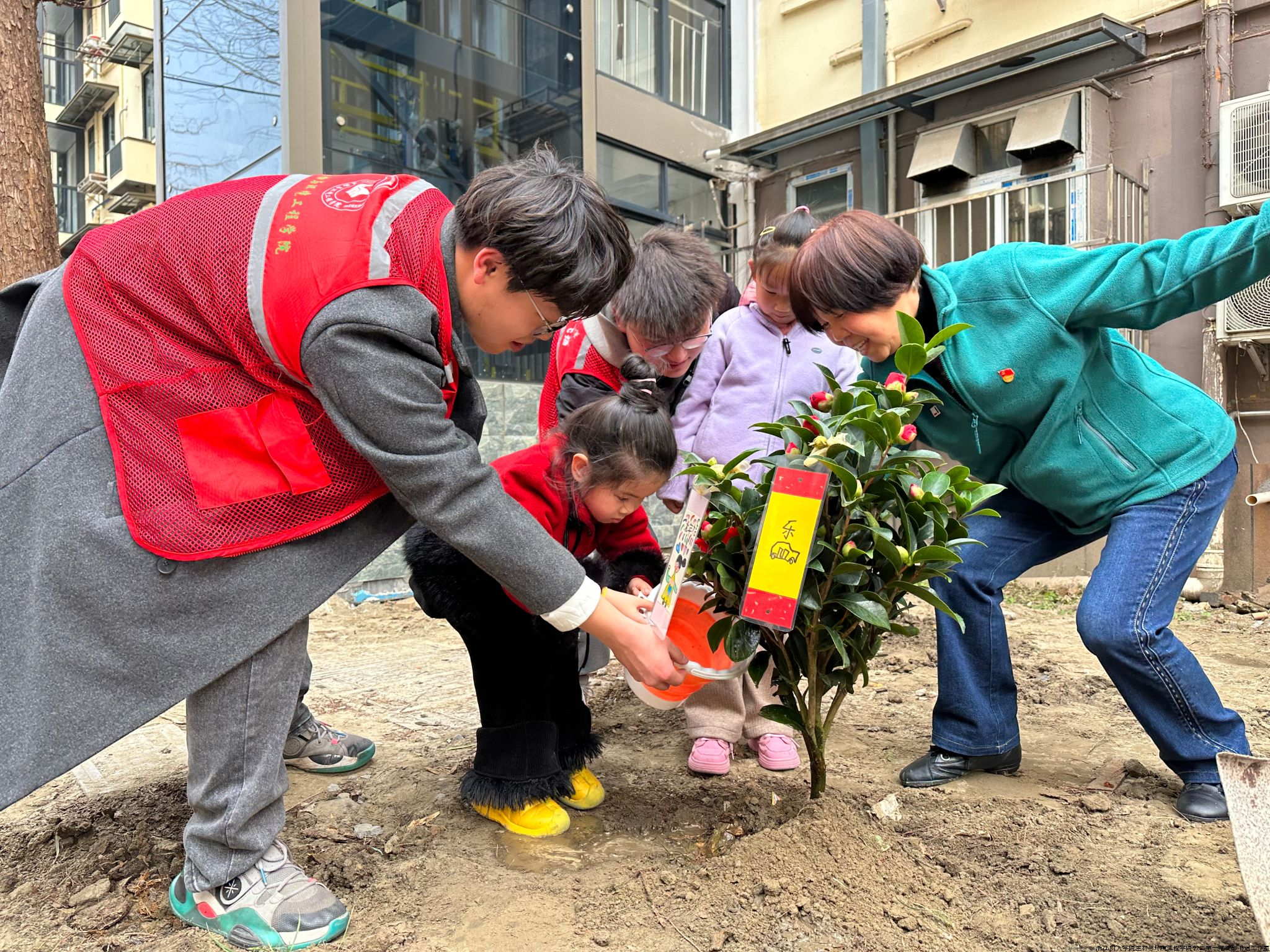 图片2.png 图片2.png