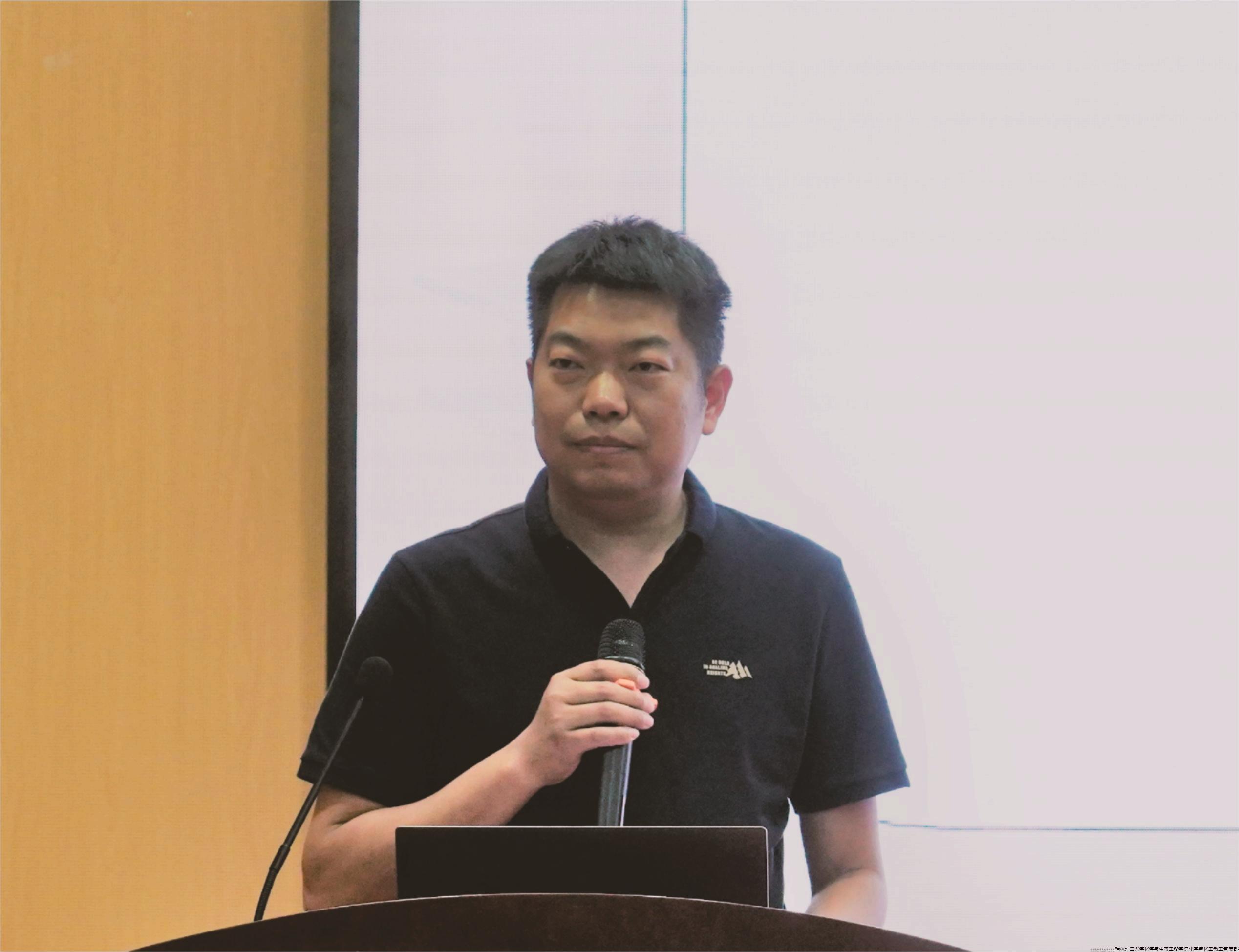 学院党委书记彭代江致辞.jpg 学院党委书记彭代江致辞.jpg