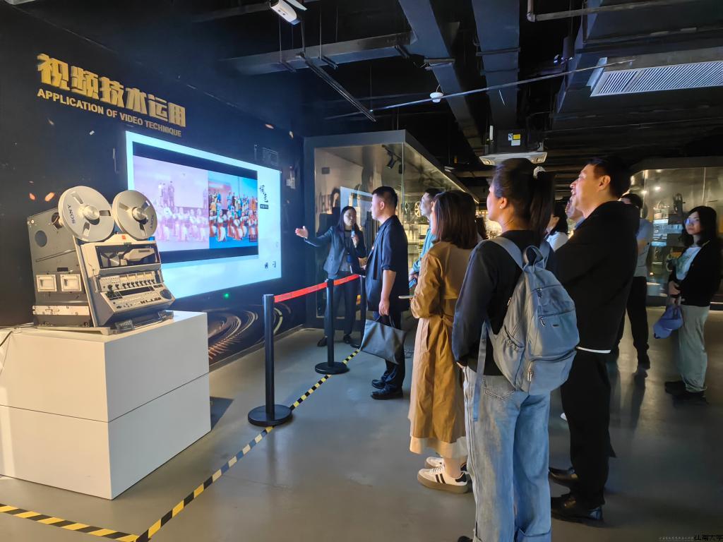 了解经典影片修复技术.jpg 了解经典影片修复技术.jpg