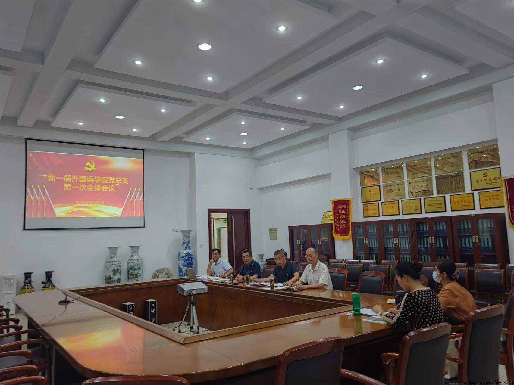 3a4d17de44140deb8bd5a75732211ff.jpg 3a4d17de44140deb8bd5a75732211ff.jpg