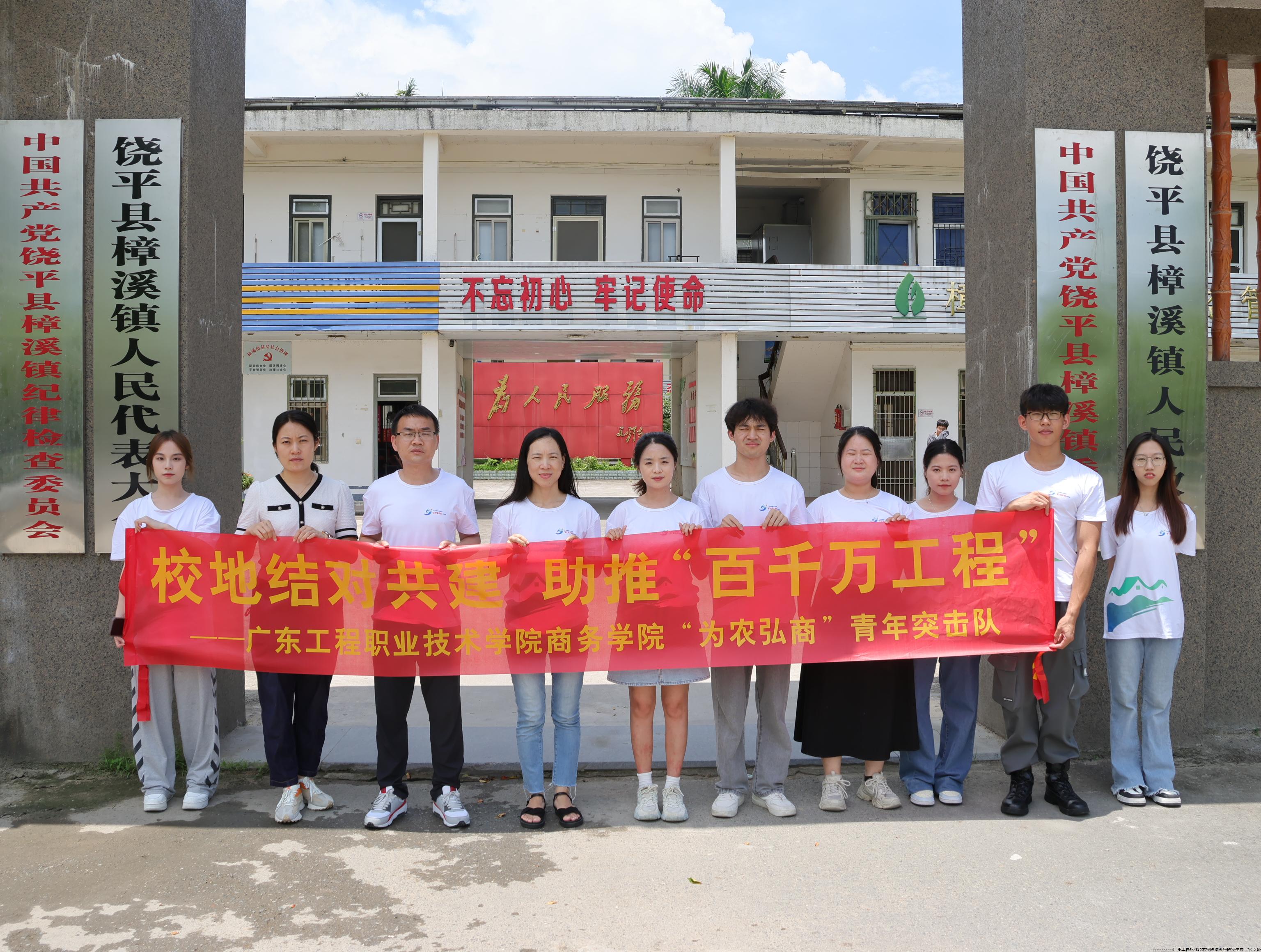 2S4A9425.JPG 2S4A9425.JPG