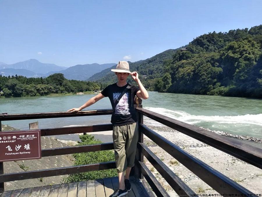 罗征健1.jpg 罗征健1.jpg