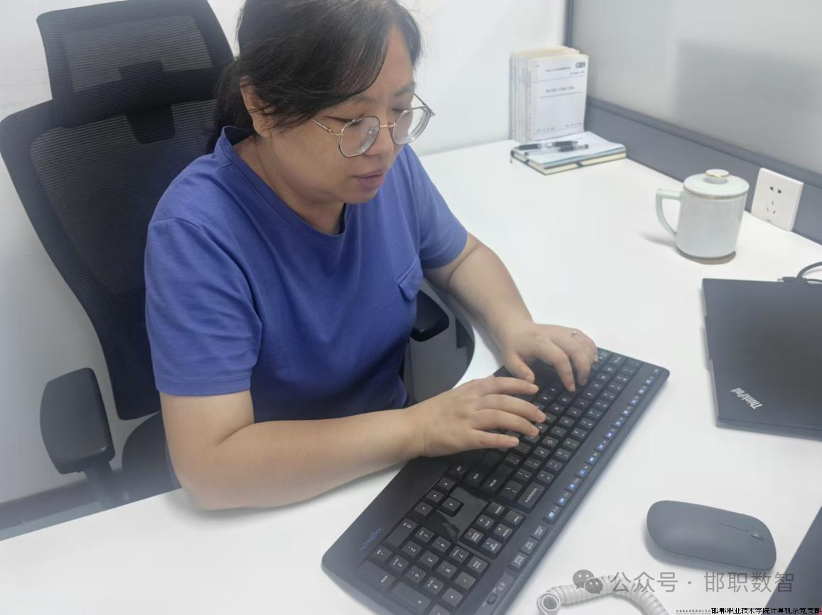 李伟杰.png 李伟杰.png