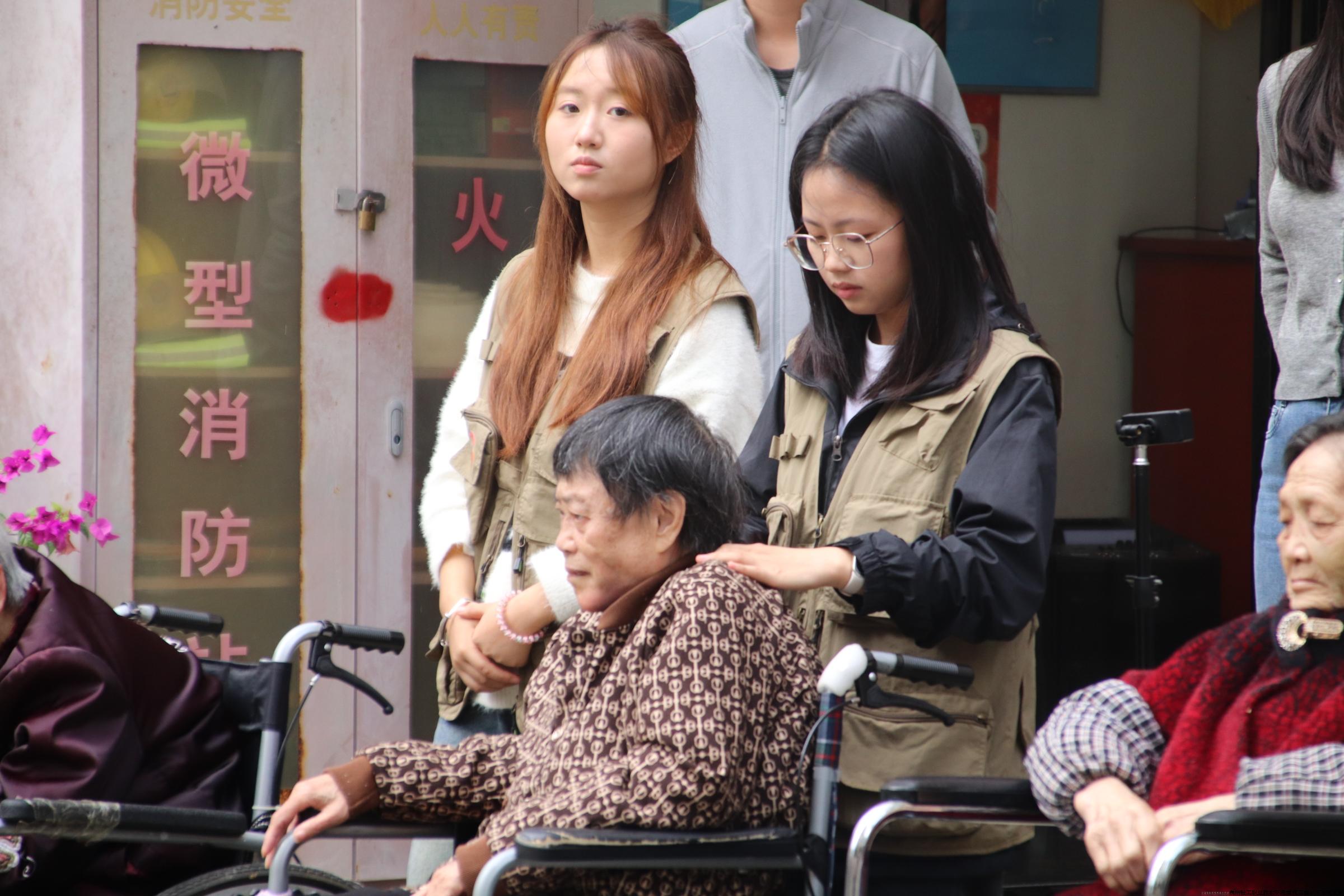 4cbb65b6b7a98864c1c597c4e44eeb8.jpg 4cbb65b6b7a98864c1c597c4e44eeb8.jpg