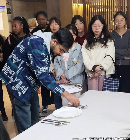 课程2.png 课程2.png