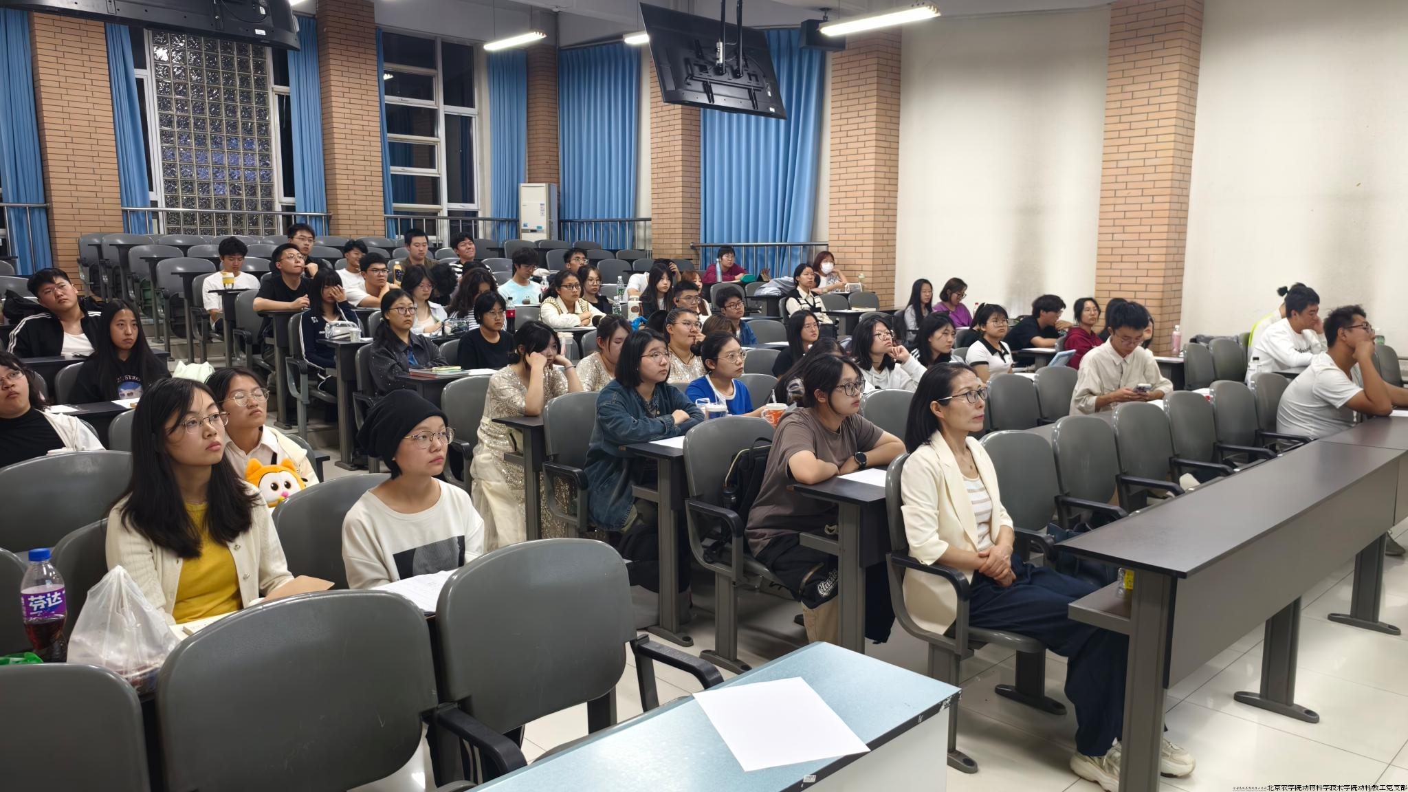 图片2.png 图片2.png