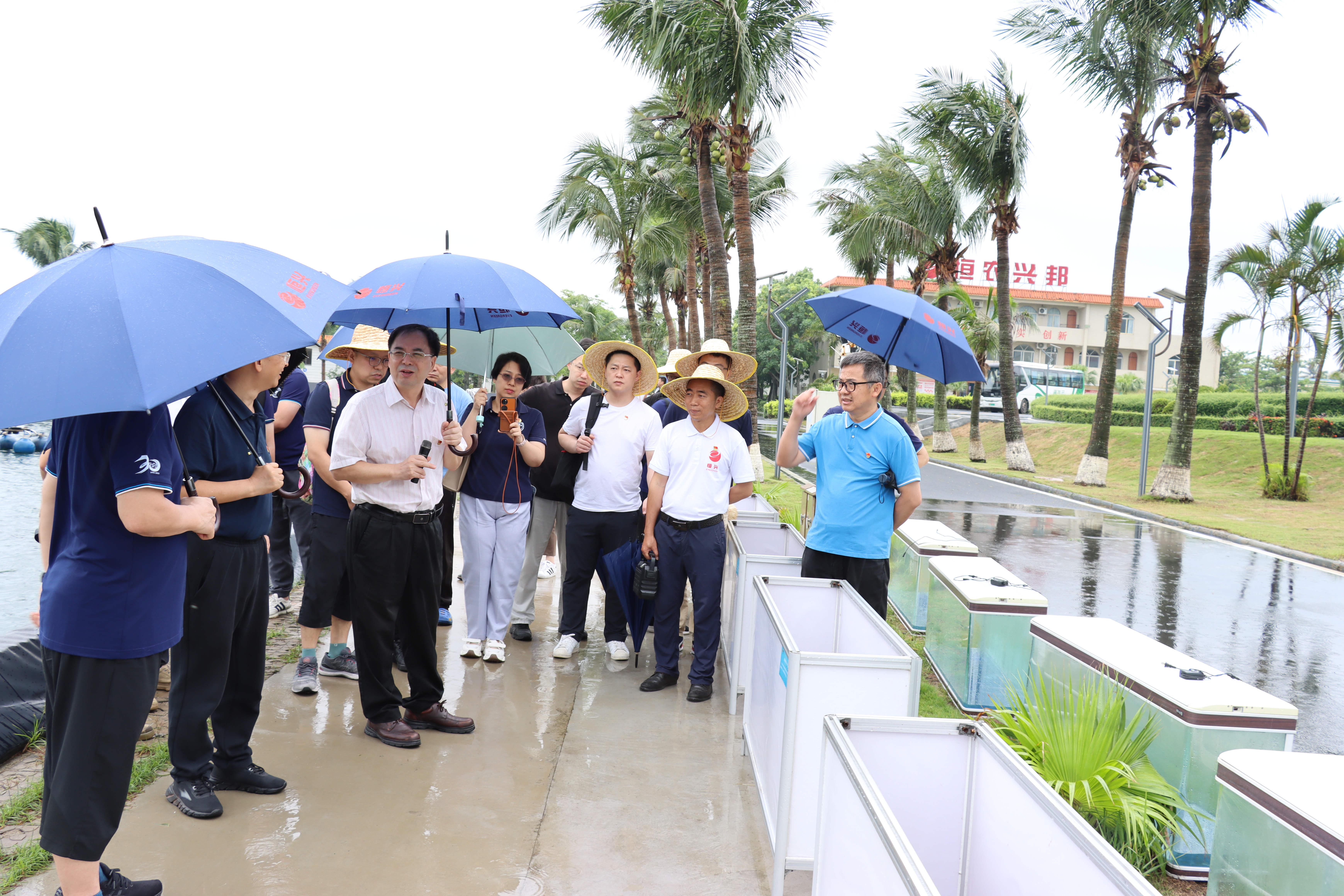 何建国书记回顾向总书记当面汇报对虾种业工作的情形