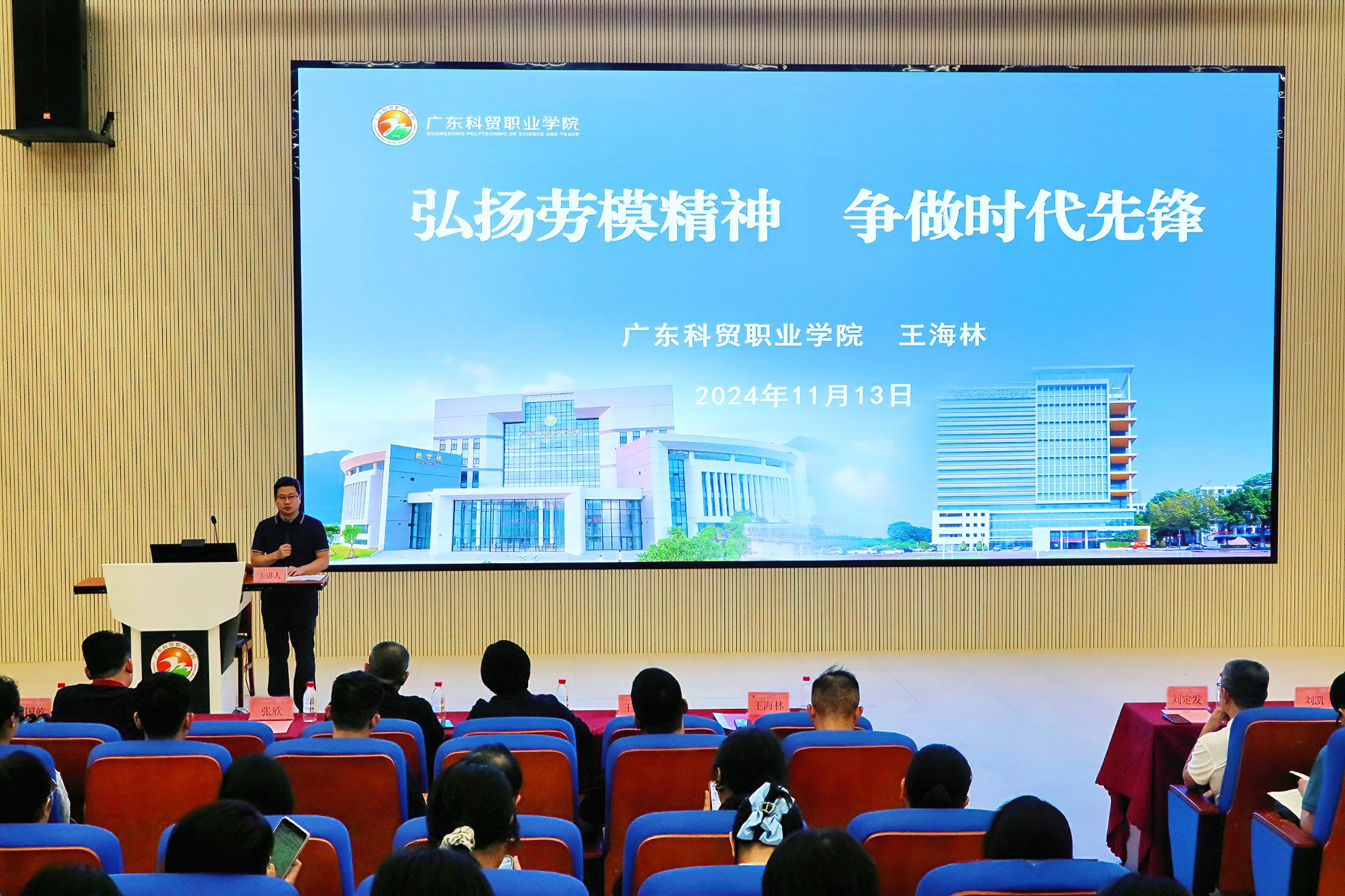 a488bbadf47d0658a5d7a1eac61d0c0