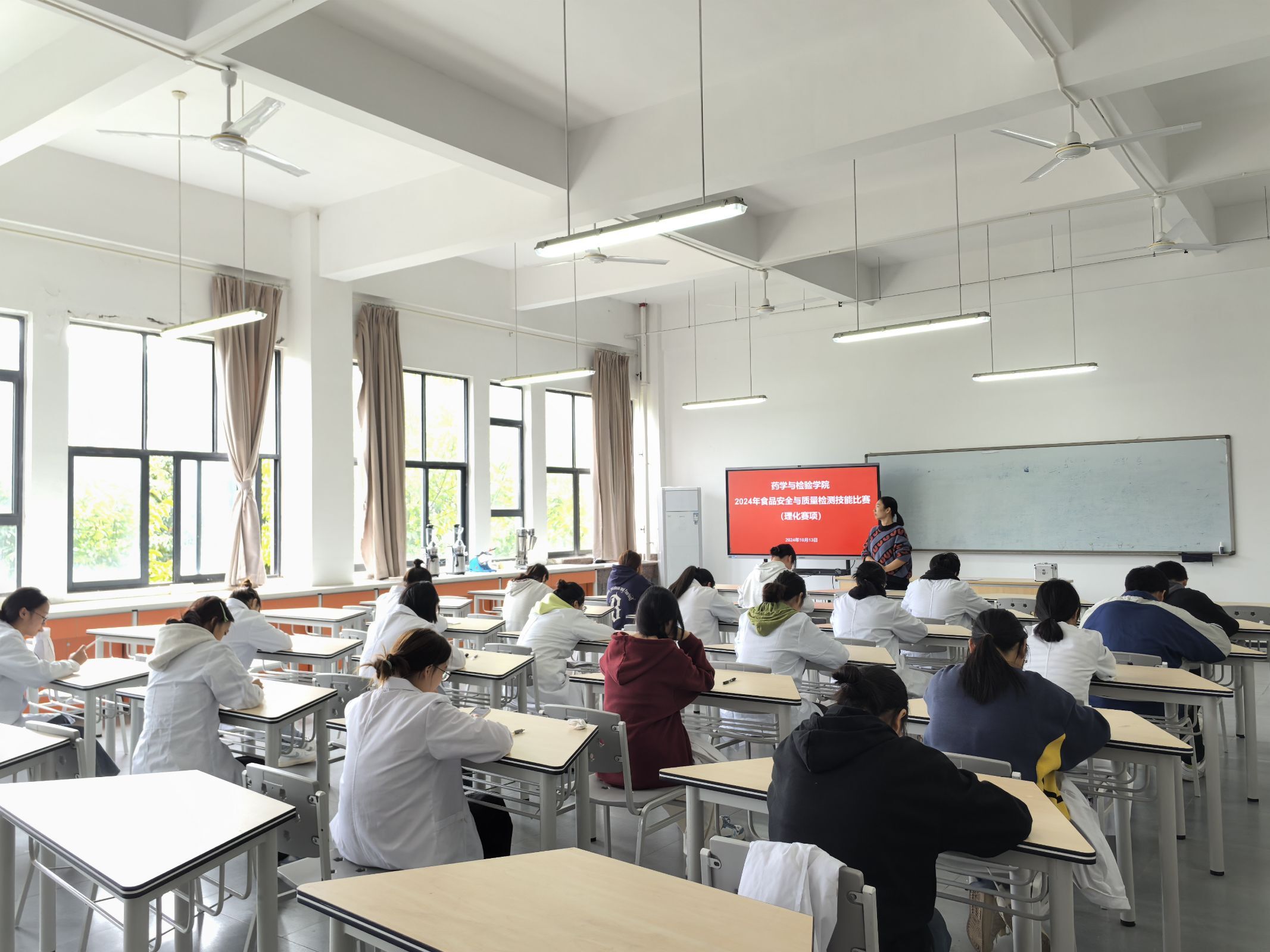 a0183636b3ee9ea06efcbe3025334218