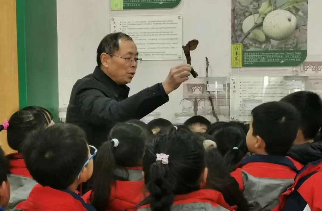 2024.12兴华苑小学参观图片2