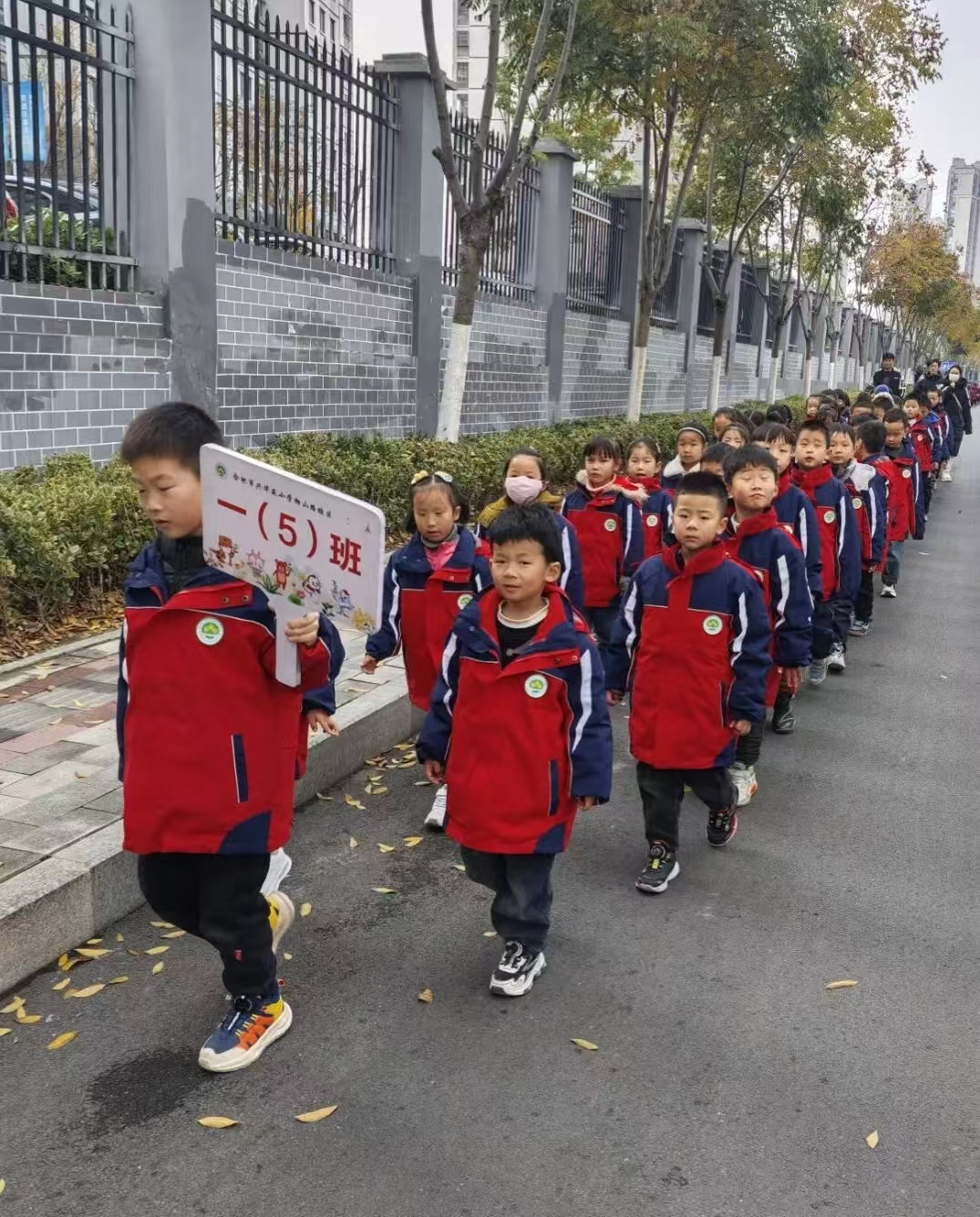 2024.12兴华苑小学参观图片1