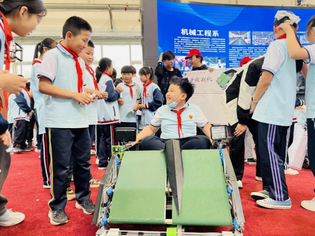 6d74b65b7f0520a0b5d00d9292e6328