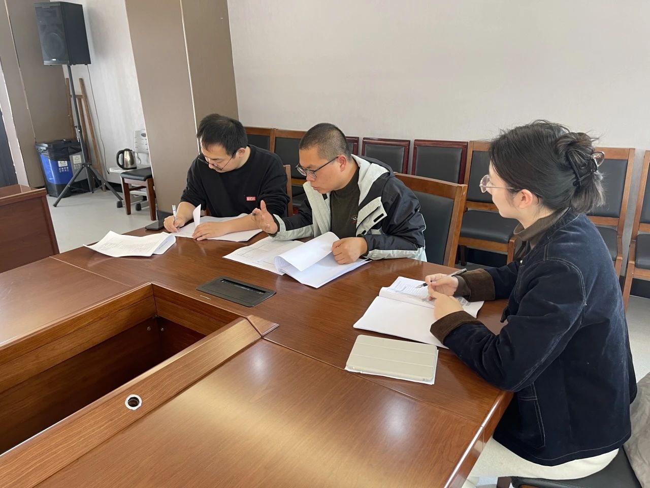 1bc7a8961c86918c8f03a263ef39386f