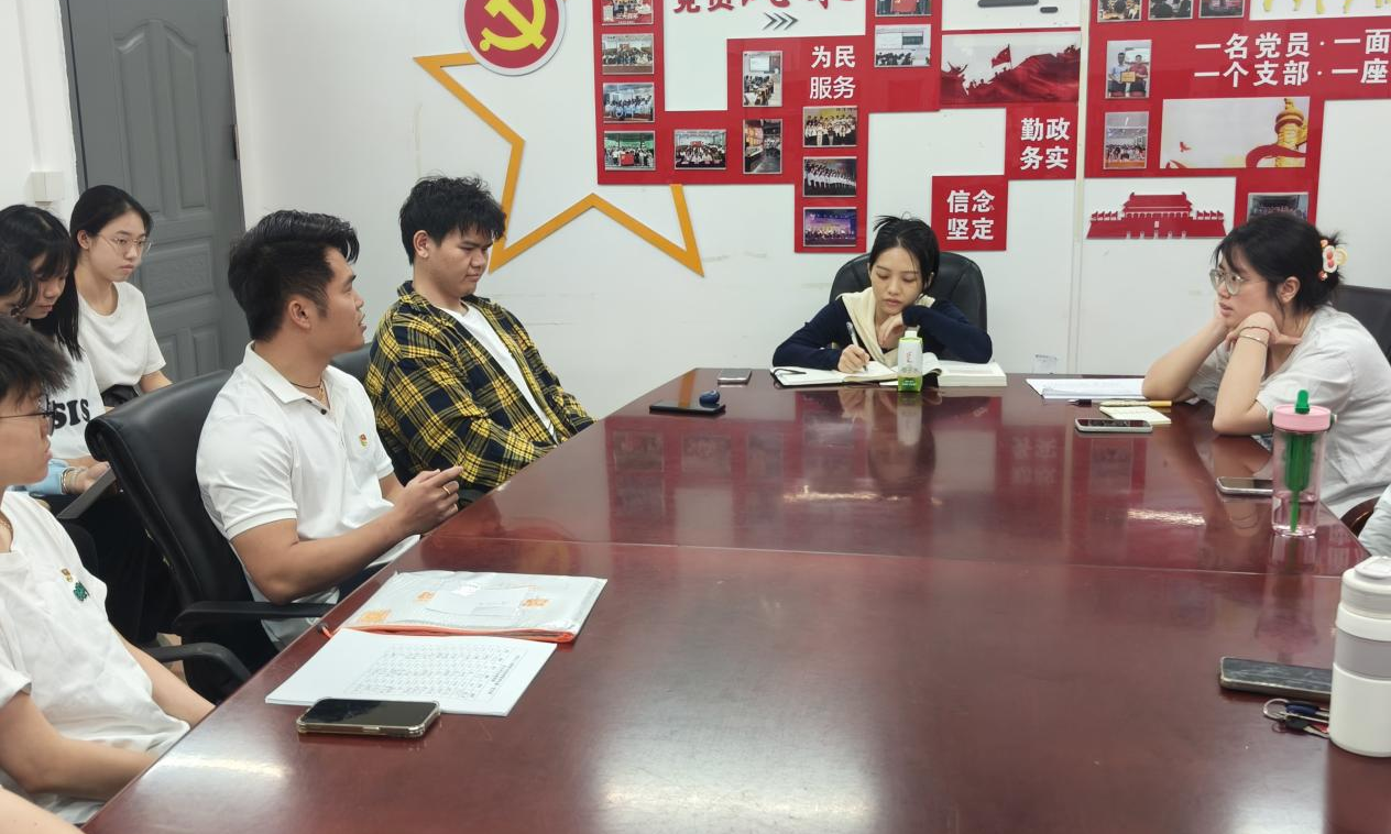 图10：江晓明同志在座谈会上的发言