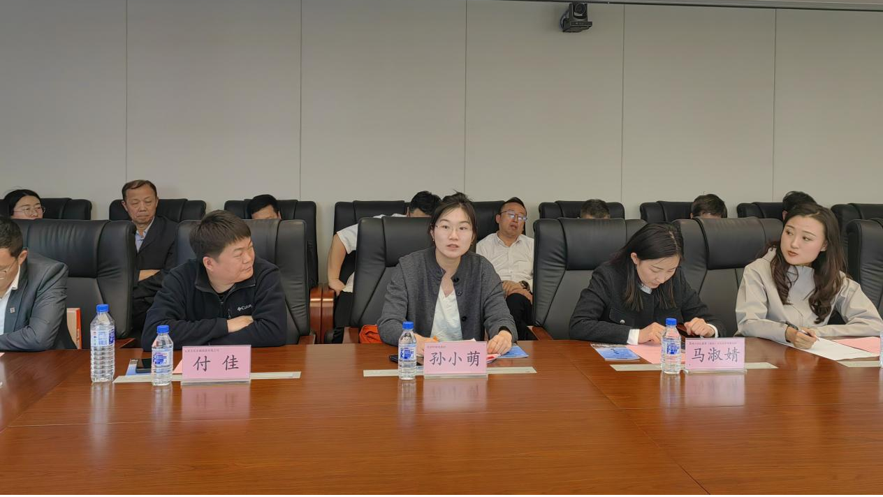 北京环球度假区高级校园招聘顾问孙小萌做交流发言