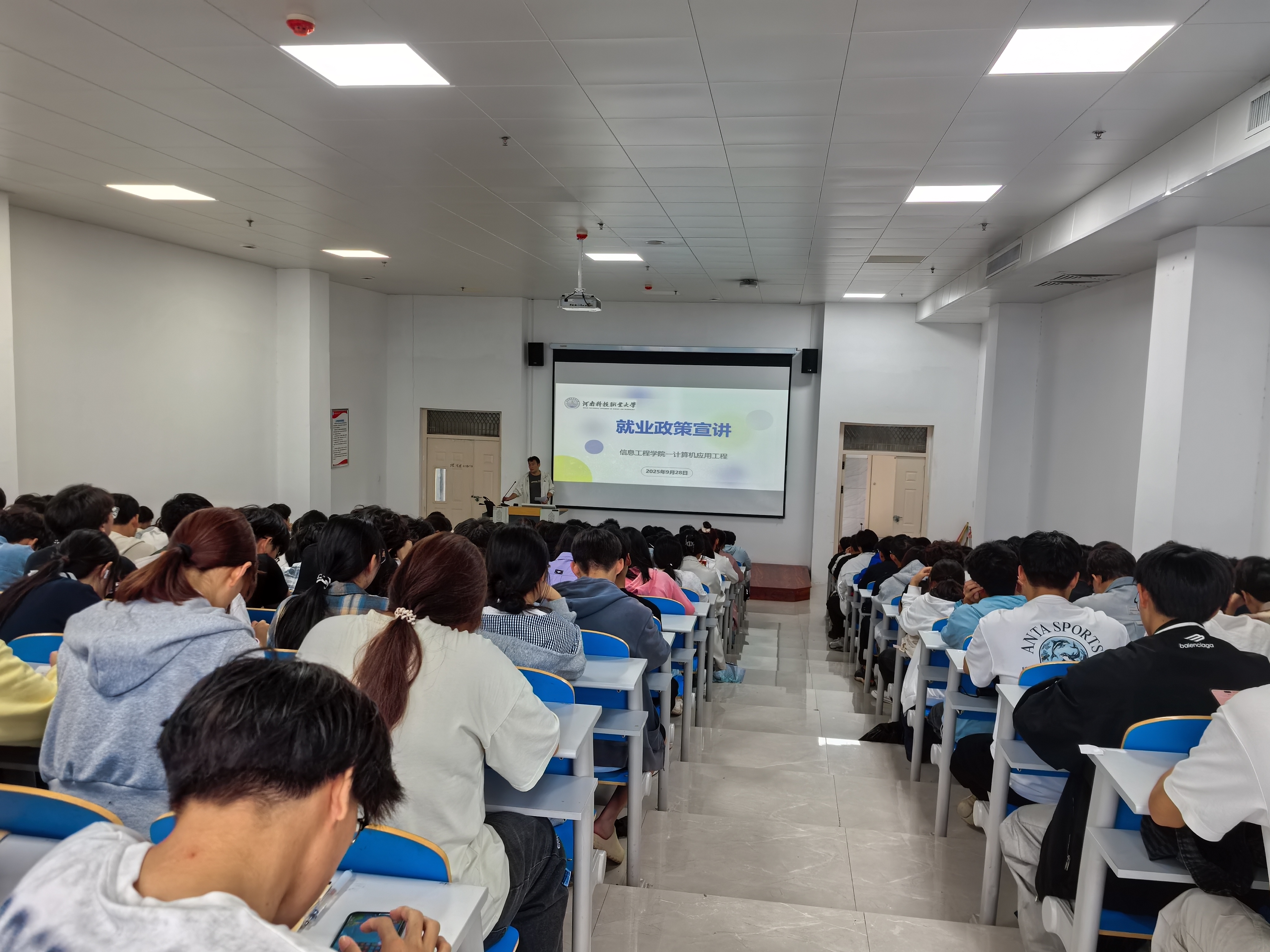 e98bc35de2f7dedef0a1b0972b4d747