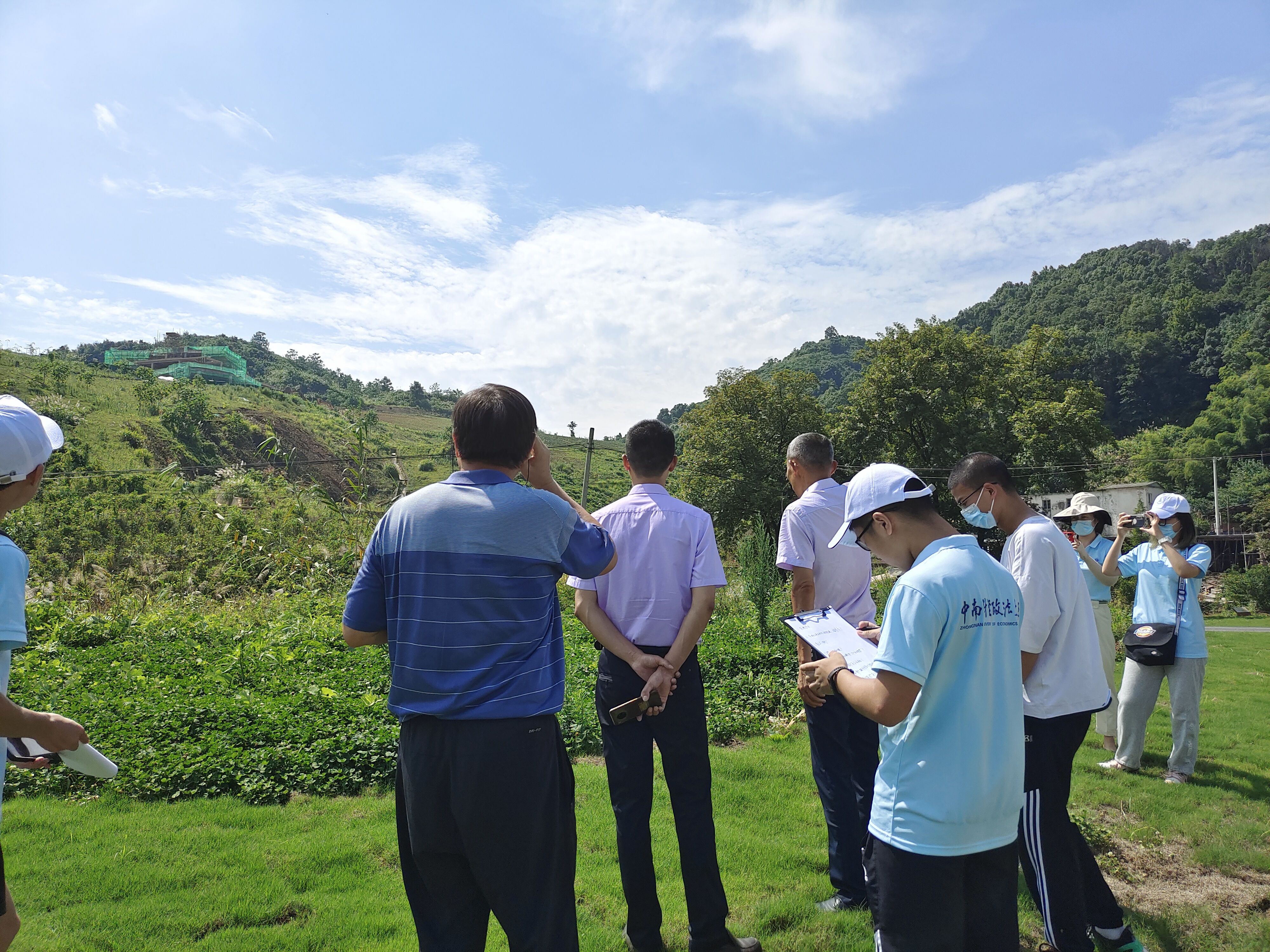 查看汀祖镇废弃矿山 (3).jpg